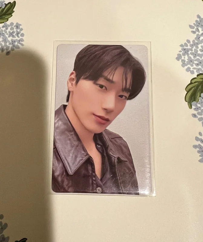 ATEEZ 7TH ANNIVERSARY OFFICIAL POP-UP '8ROOM' RANDOM PHOTOCARD PACK ver.B