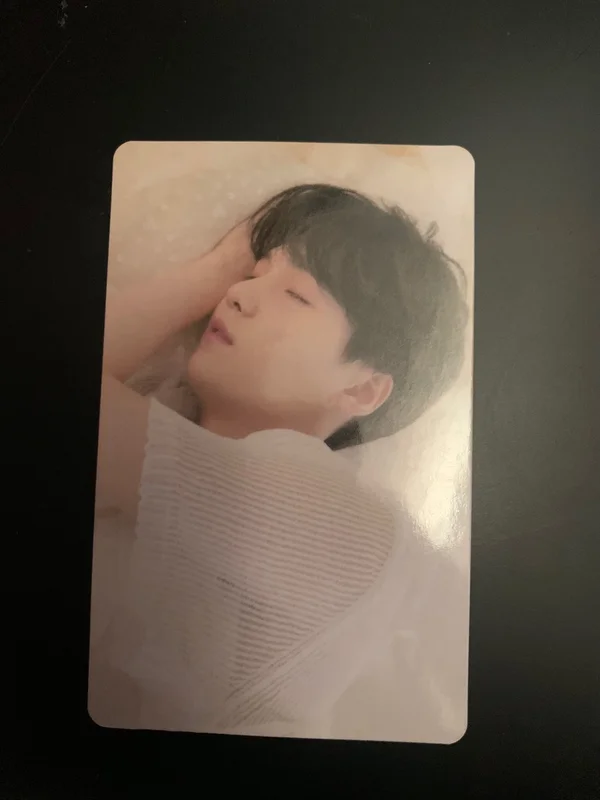 LOVE YOURSELF 'Tear'