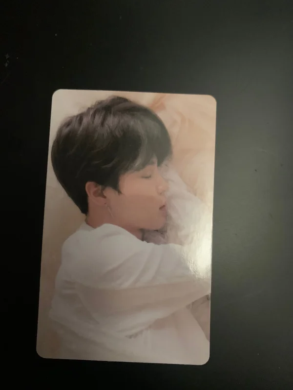 LOVE YOURSELF 'Tear'