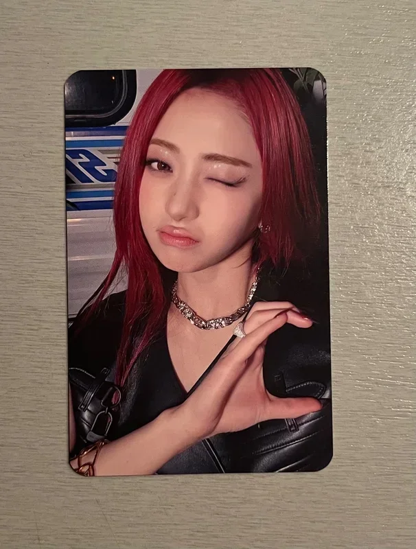 HELLO82 EASY POP UP | YUNJIN