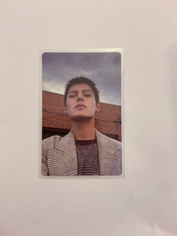 GREENGREEN Weverse Albums ver. Portrait B ver.