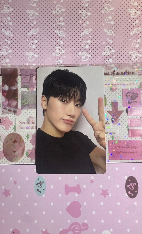 Press, Start! Enter the MIGHTEEZ POP-UP RANDOM TRADING CARD SET