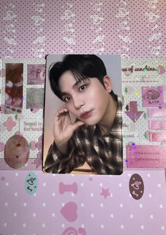 Press, Start! Enter the MIGHTEEZ POP-UP RANDOM TRADING CARD SET