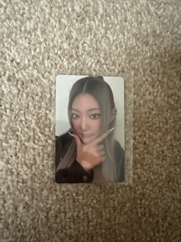LOVE or HATE POCAALBUM TRUE ver.