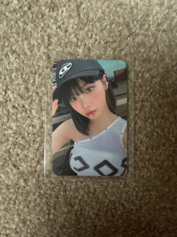 ANTIFRAGILE Weverse Albums Ver.