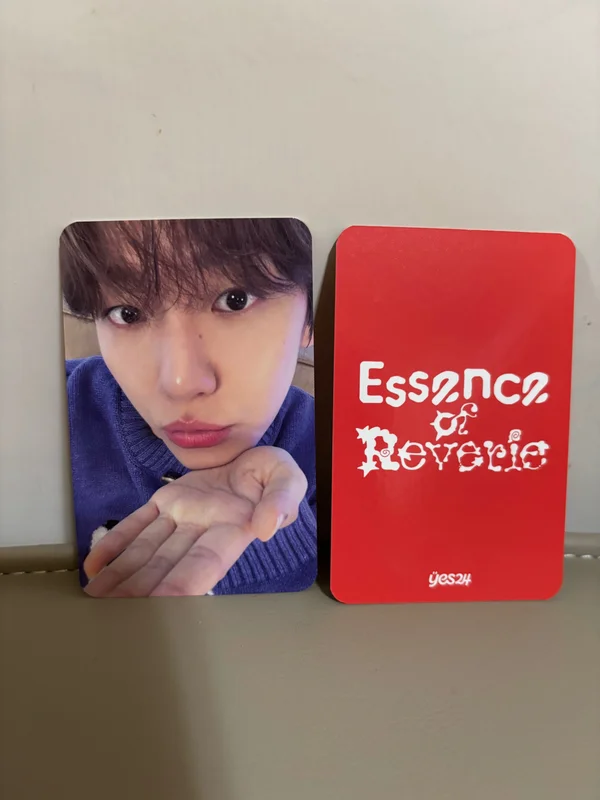 Essence of Reverie YES24