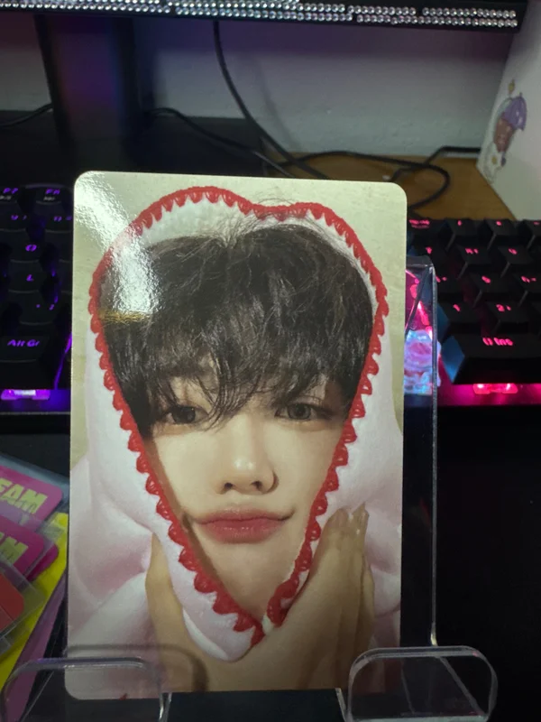 2024 PINK CHRISTMAS PHOTO CARD RANDOM PACK