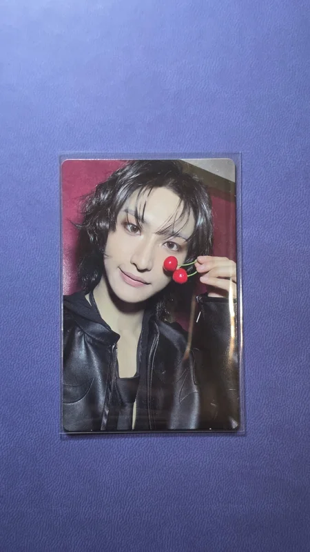 GOLDEN HOUR : Part.3 HEAT Ver. hello82 Exclusive