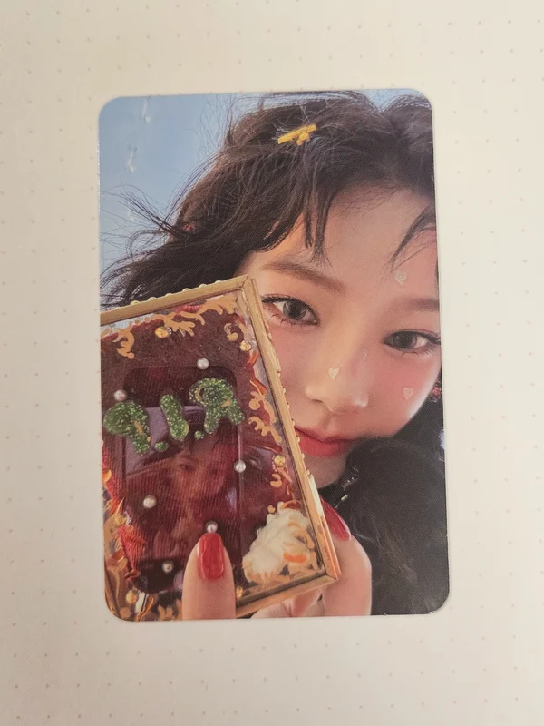 Karina|Armageddon Zine Ver.