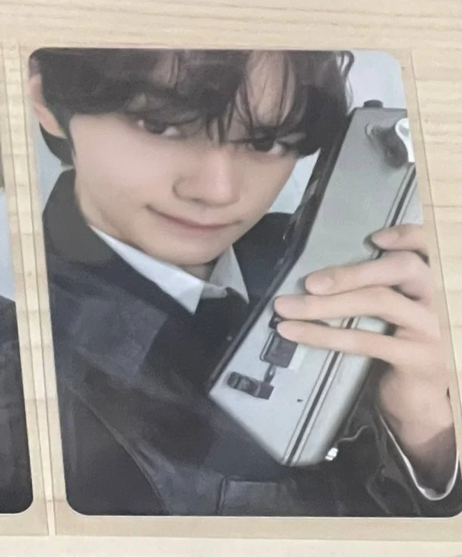 2026 SEASON'S GREETINGS [(0_1) World]