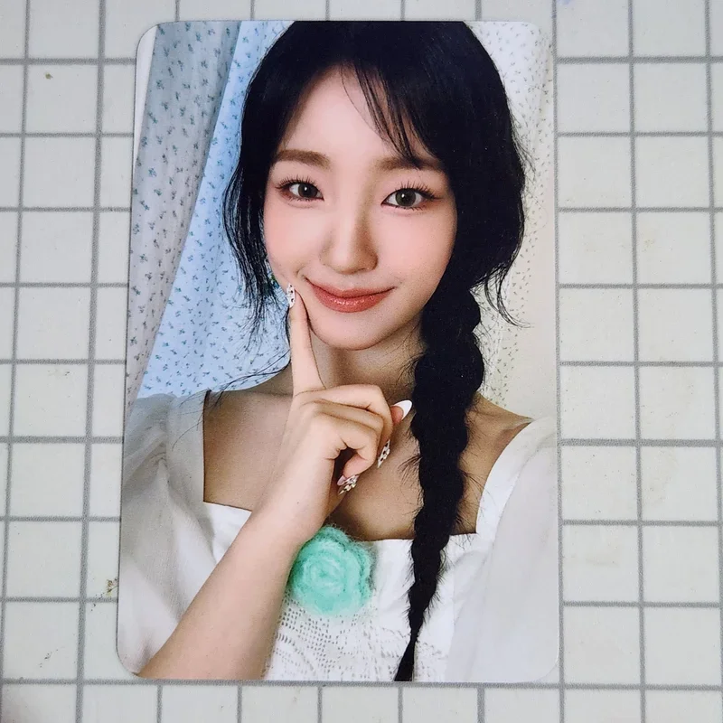 Swicy KeyRing Version PhotoCard (Yunha)