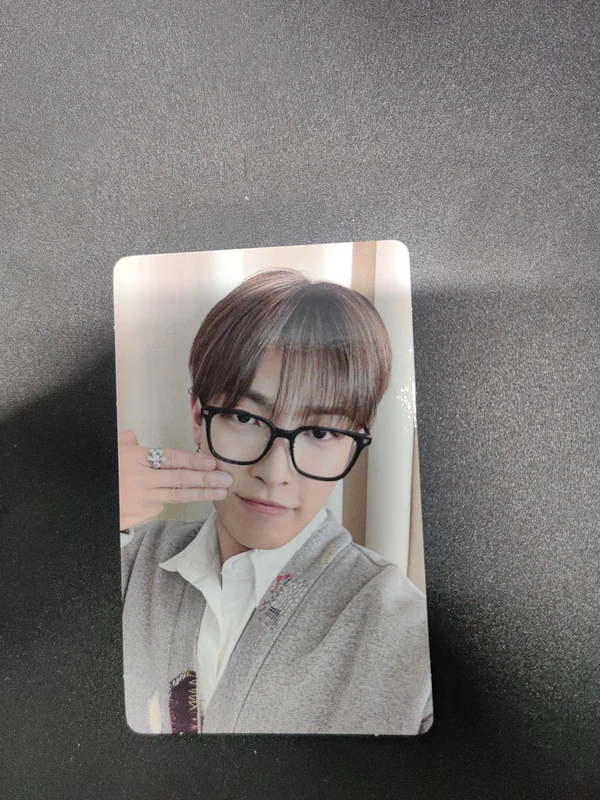 ATEEZ 2025 WORLD TOUR [IN YOUR FANTASY] IN INCHEON RANDOM PHOTOCARD PACK
