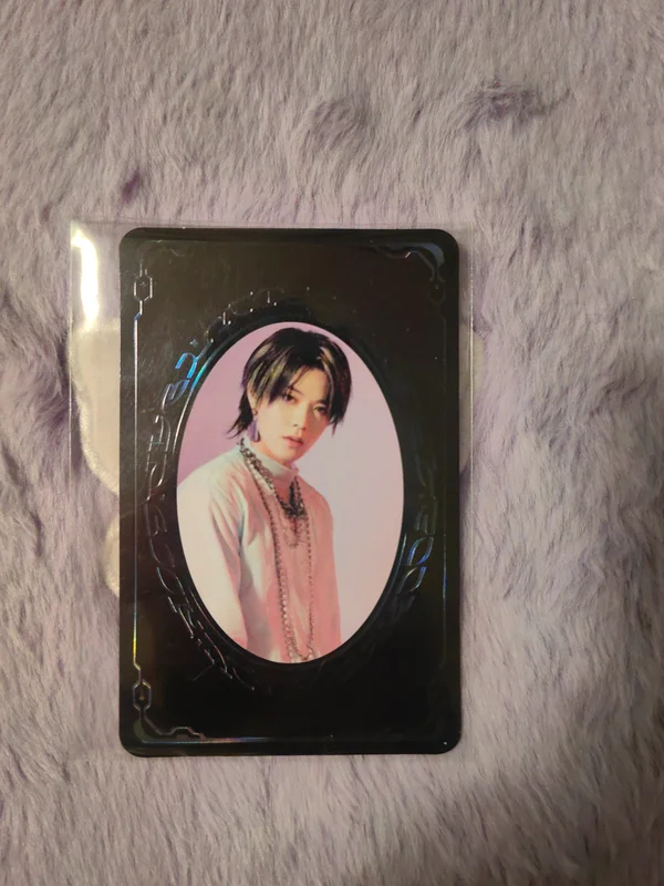 RESONANCE Pt.1 YEARBOOK CARD