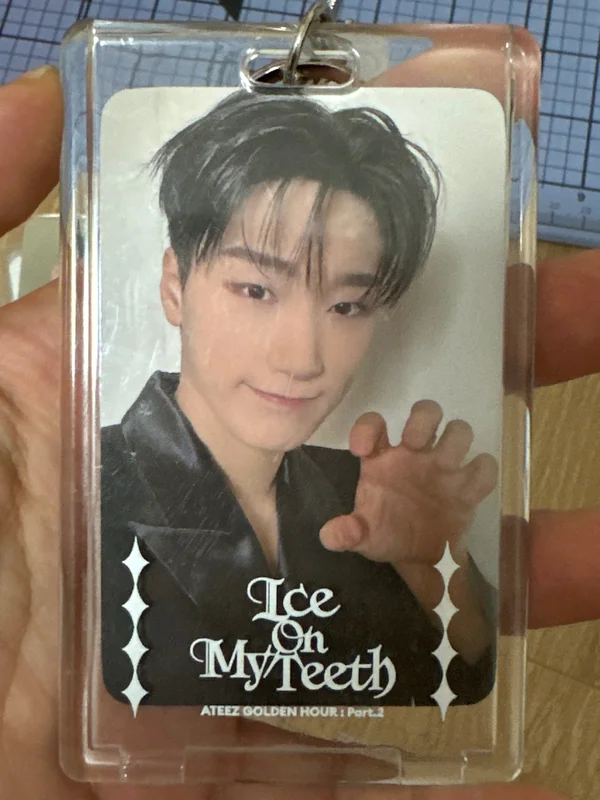 GOLDEN HOUR : Part.2 POP-UP STORE Ice On My Teeth PHOTO CARD HOLDER SET