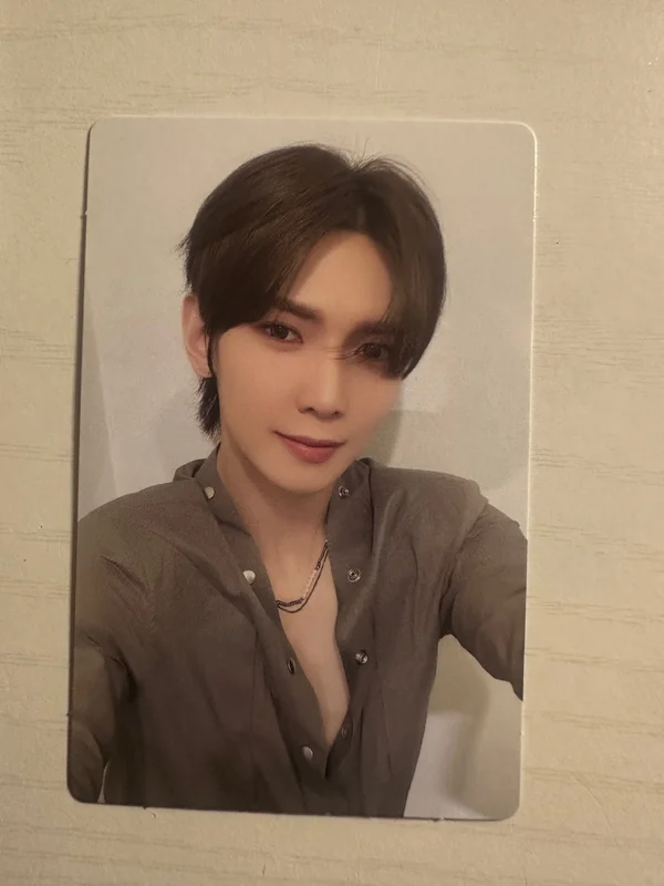 GOLDEN HOUR : Part.1 hello82