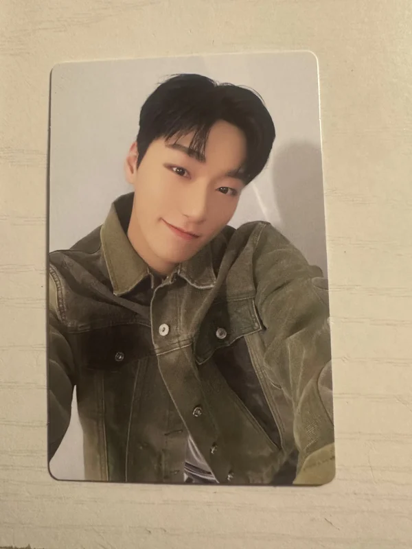 GOLDEN HOUR : Part.1 hello82