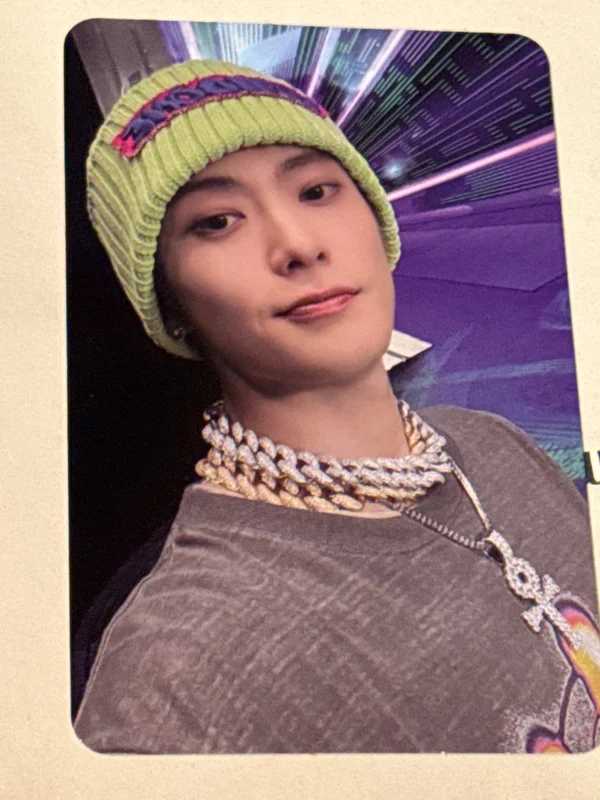 2 Baddies Photobook Ver. KR Ver.