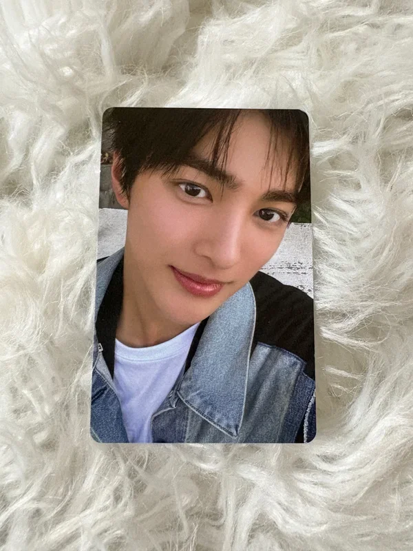 KEONHO CORTIS 2026 SEASONS GREETINGS