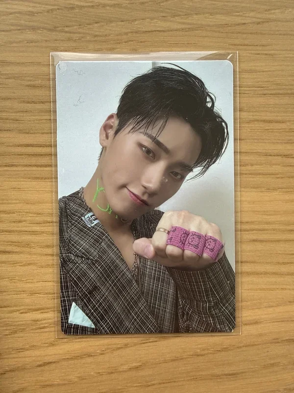 THE WORLD EP.2 : OUTLAW DIARY VER.