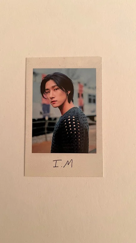SHAPE of LOVE I.M Pre Order Polaroid