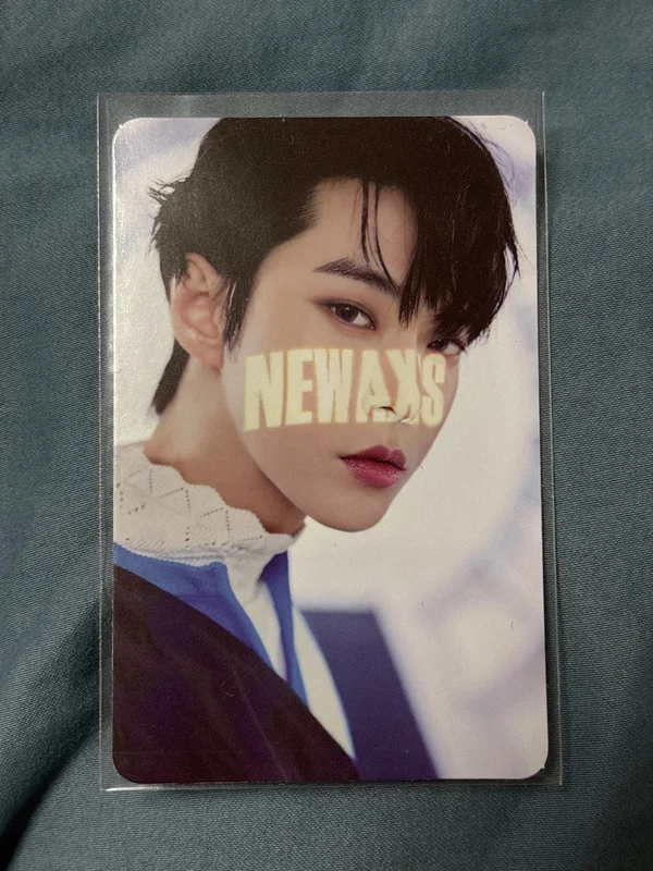 Universe ID CARD + PHOTO CARD SET