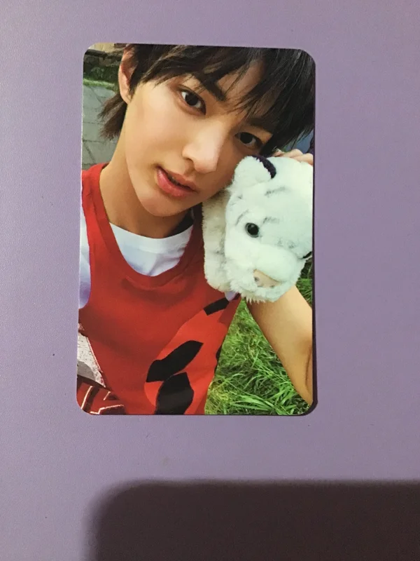 COLOR OUTSIDE THE LINES Weverse Albums B ver.