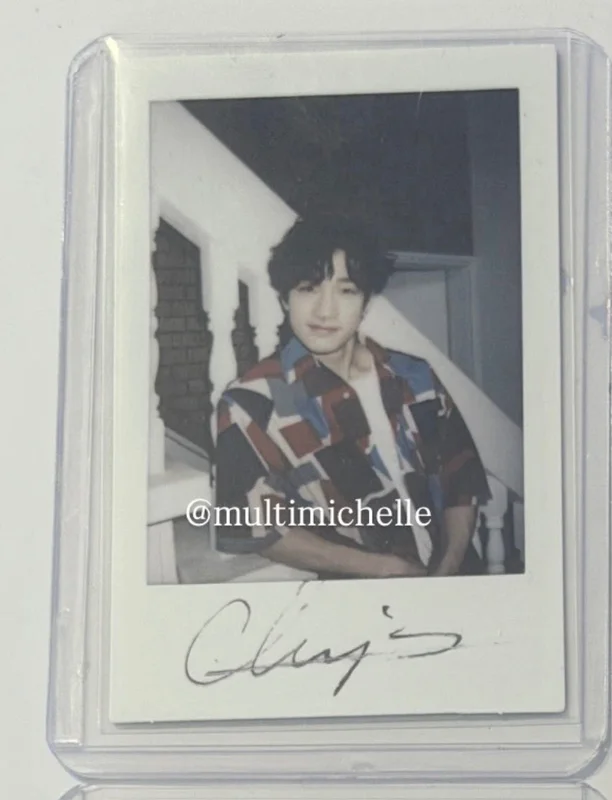 UNVEIL [Op.02 : I am WHO] SPECIAL POLAROID EVENT