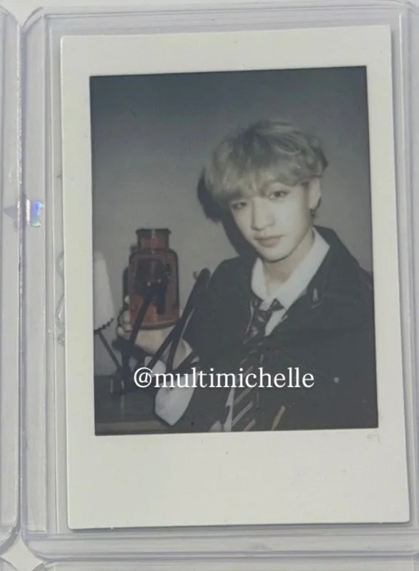 UNVEIL [Op.03 : I am YOU] SPECIAL POLAROID EVENT