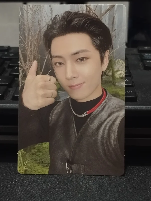 ENHYPEN WORLD TOUR WALK THE LINE Trading Card