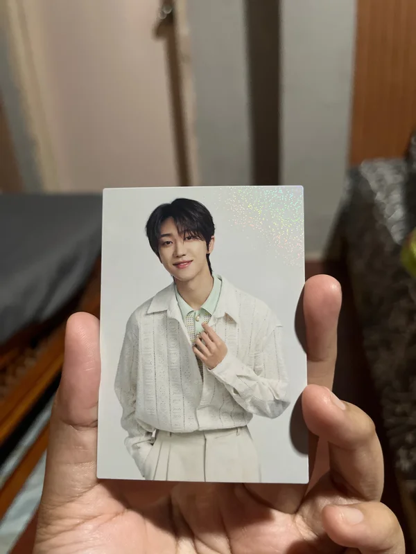 2022 SEVENTEEN's HOME PHOTO CARD