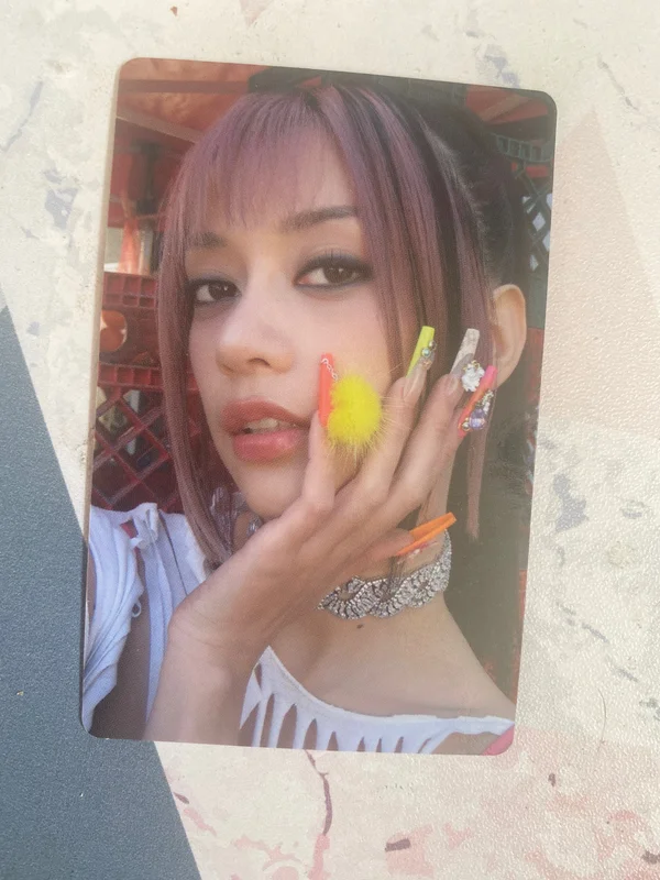 OFFICIAL LIGHT STICK Katseye