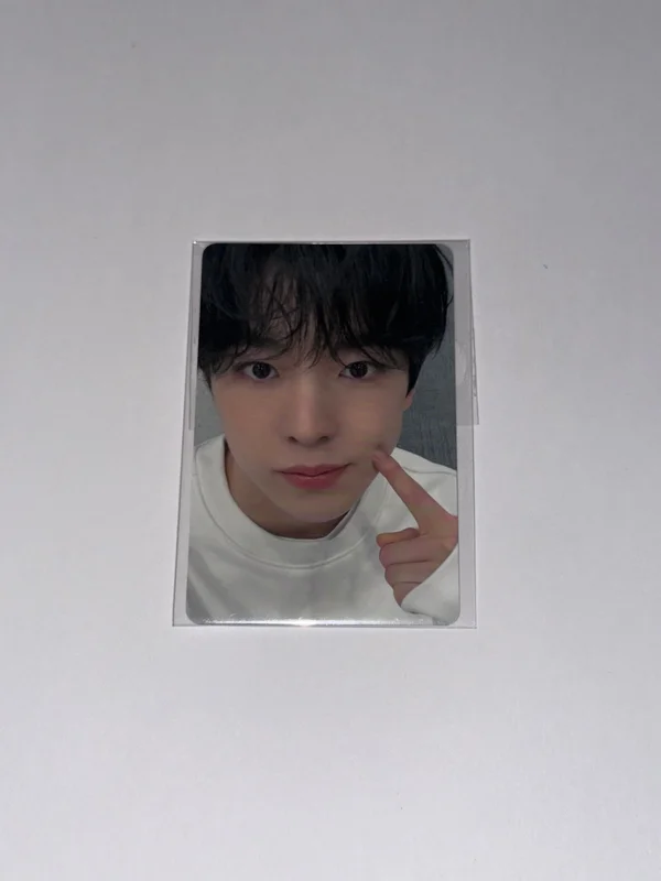 1ST ANNIVERSARY BERET KEYRING SET