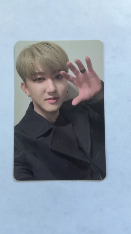 Changbin Oddinary photocard