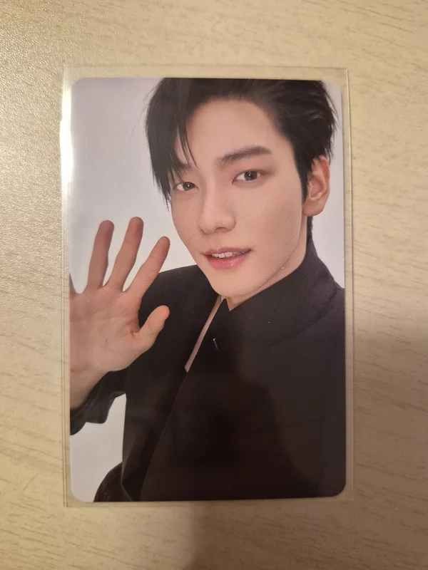 7TH YEAR: A Moment of Stillness in the Thorns Photocard Case Ver. THORN Ver.