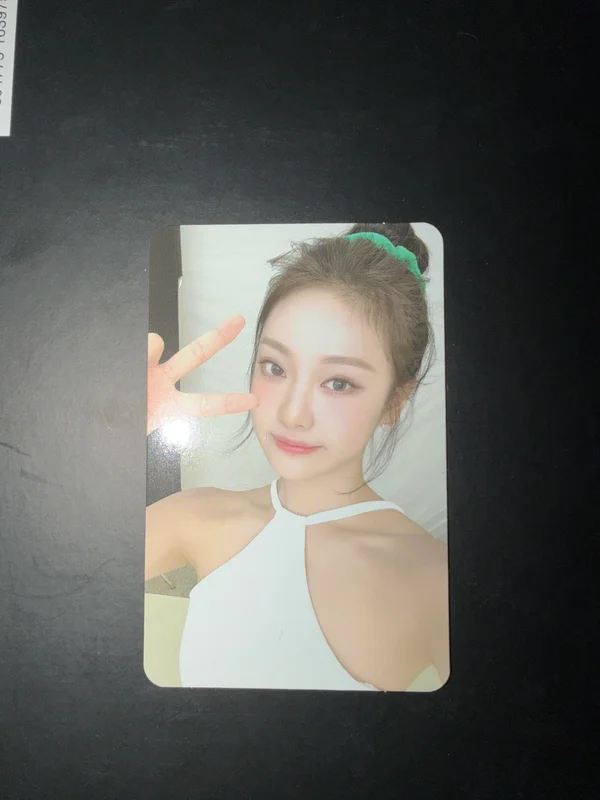 2024 SEASON'S GREETINGS RANDOM TRADING CARD