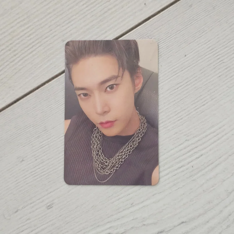 2 Baddies Photobook Ver. FASTER Ver.