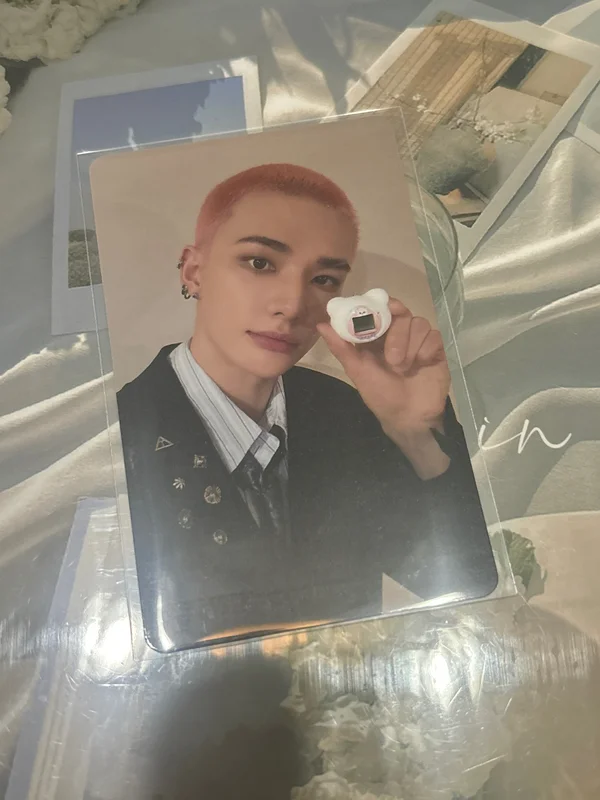 SKZOO TAMAGOTCHI & CASE SET