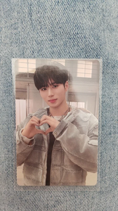 EUPHORIA RANDOM TRADING PHOTO CARD SET (FREAK ALARM ver.)