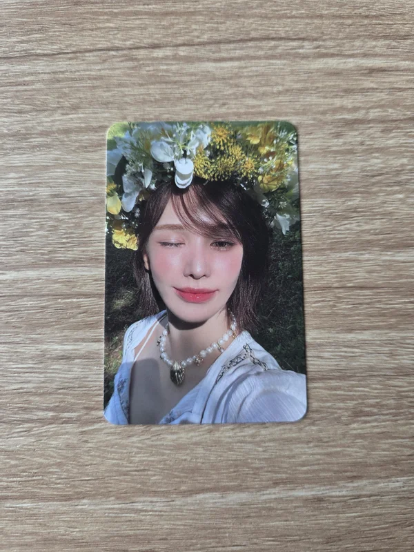Pocamarket, Red Velvet WENDY Cosmic Photo Book Ver. Hotel Ver. K