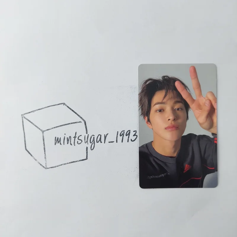 GREENGREEN Weverse Albums ver. STUDIO CHOOM GIFT
