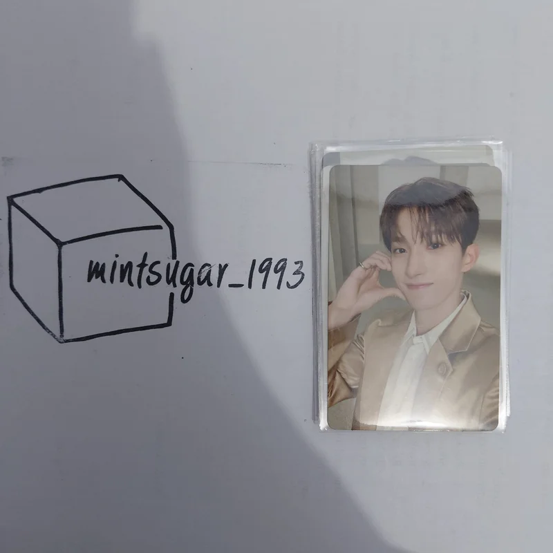 SEVENTEEN RIGHT HERE WORLD TOUR Trading Card Set