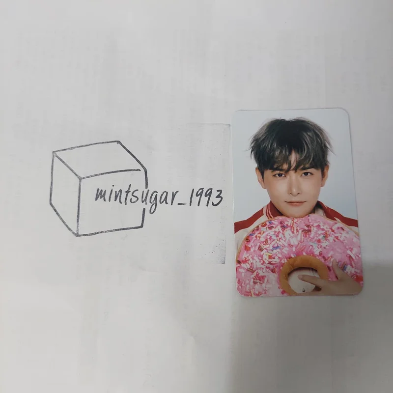 2026 SEASON'S GREETINGS YES24