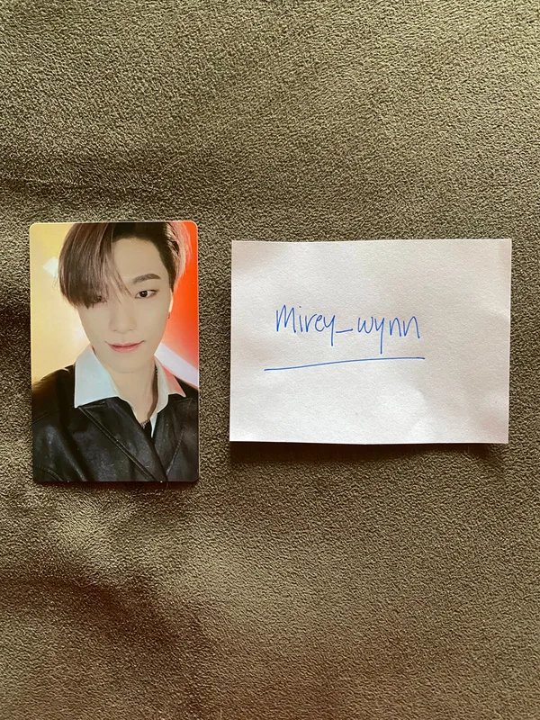 Attacca - Carat Dino Photocard