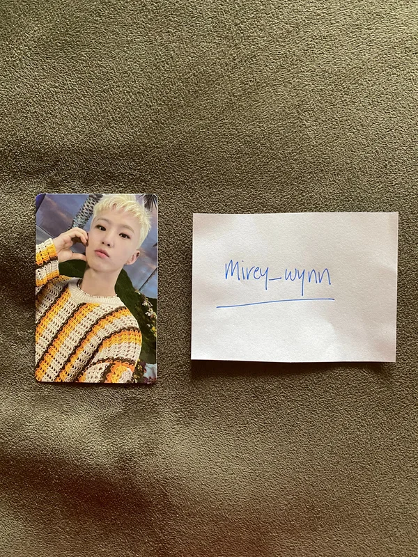 Sector 17 - Compact Hoshi Photocard