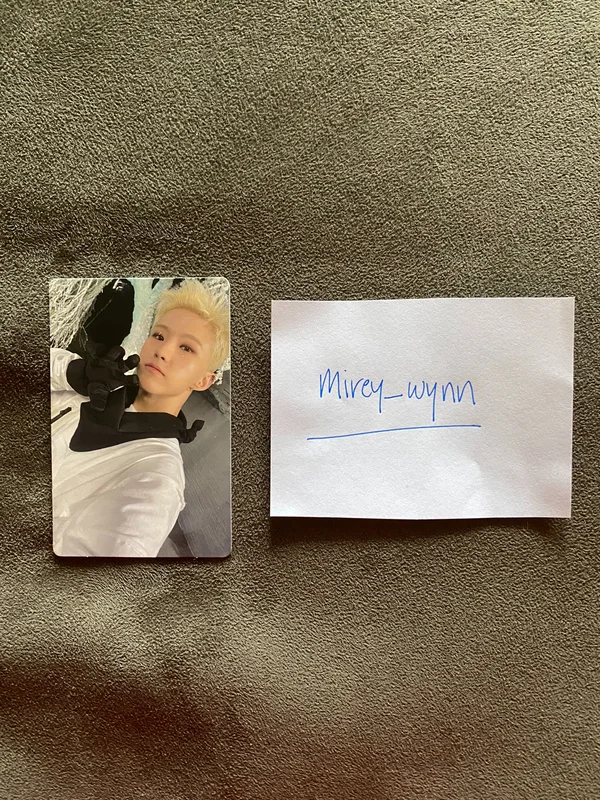 Sector 17 - Compact Hoshi Photocard