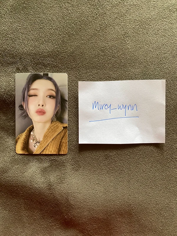A:SU - Limited Dami Photocard