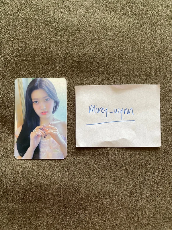Flip That - Choerry Collect Book Photocard