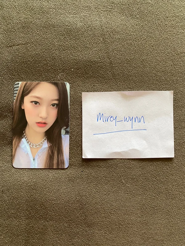 LOONATHEWORLD : Midnight Festival Choerry Photocard