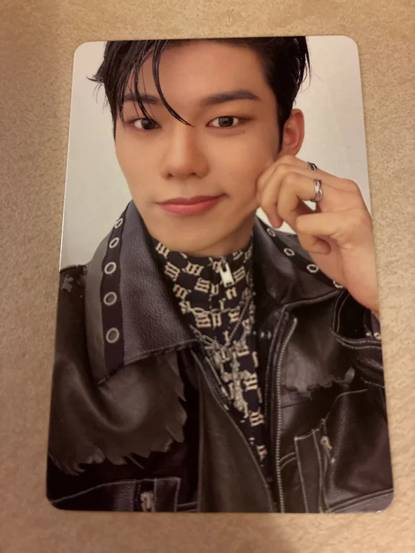 Un: SEEN Digipack ver.