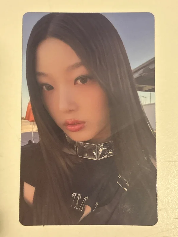 BEAUTIFUL CHAOS WEVERSE